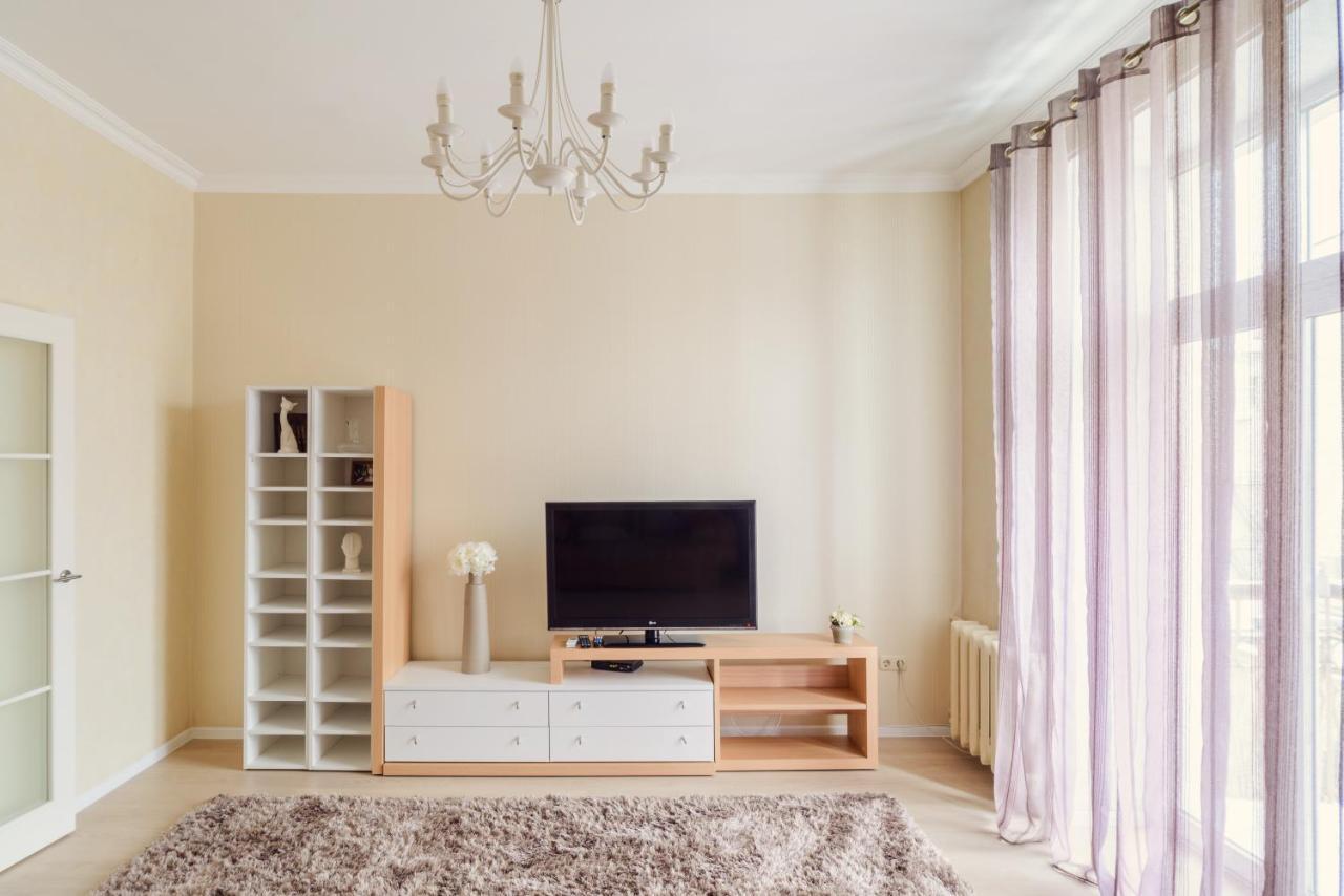 Lux Apartments Lenina Мінськ Екстер'єр фото